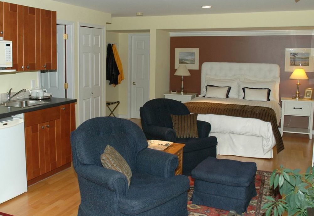 At The Shore Bed And Breakfast Sechelt Extérieur photo