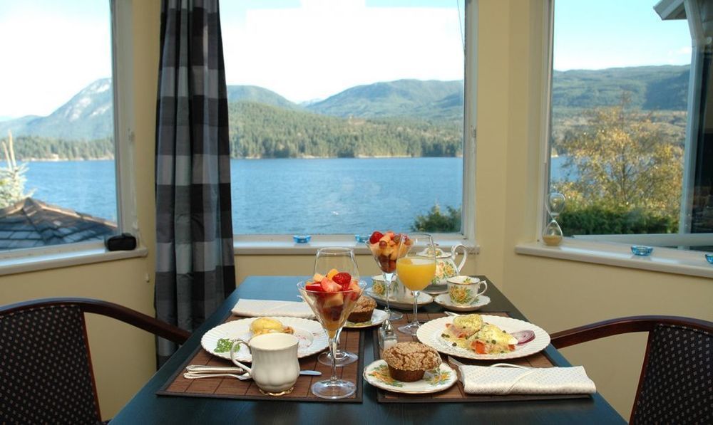 At The Shore Bed And Breakfast Sechelt Extérieur photo