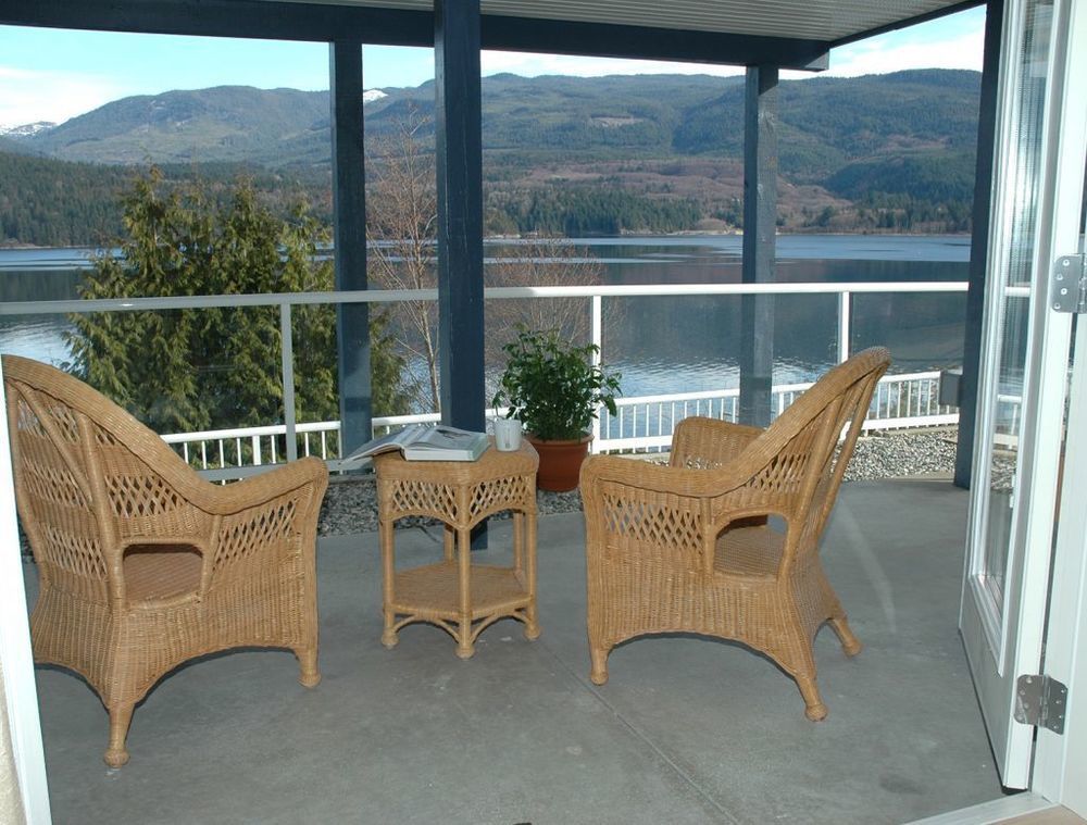 At The Shore Bed And Breakfast Sechelt Extérieur photo
