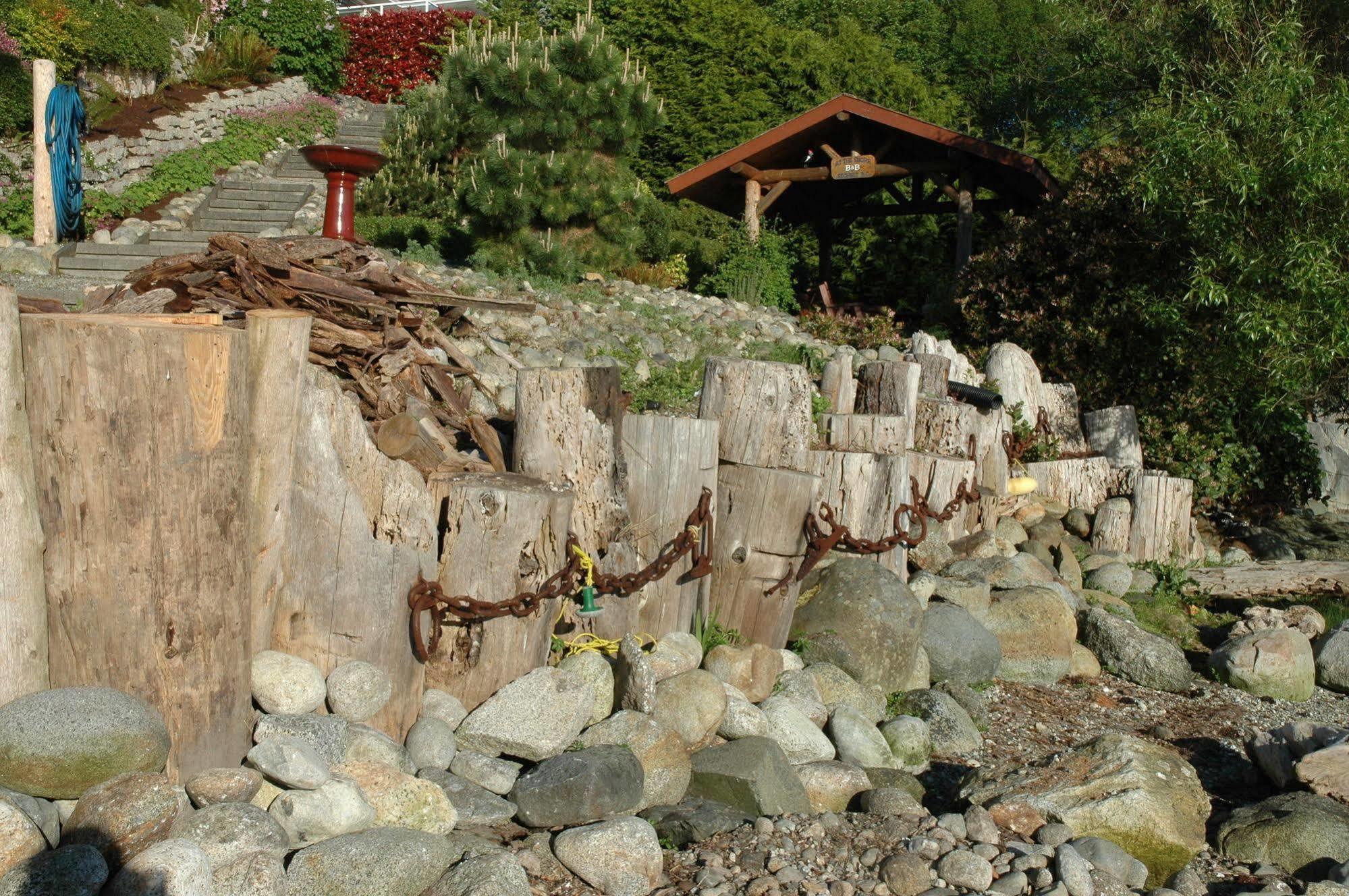 At The Shore Bed And Breakfast Sechelt Extérieur photo
