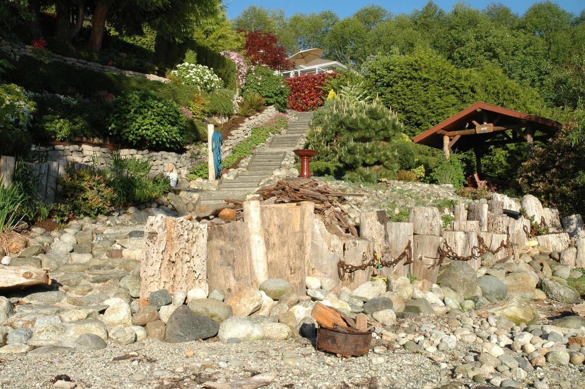 At The Shore Bed And Breakfast Sechelt Extérieur photo